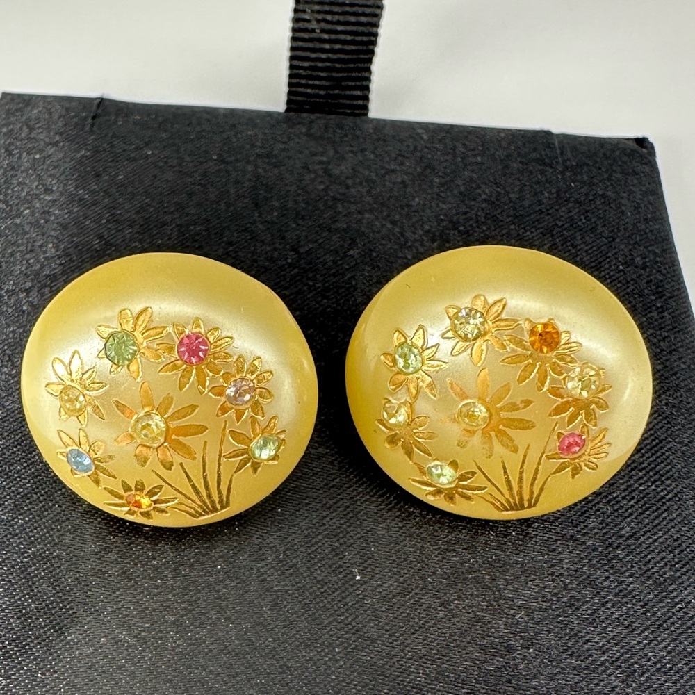 VINTAGE Multicolored Rhinestone Pearlescent Screwback nonpierced Earrings